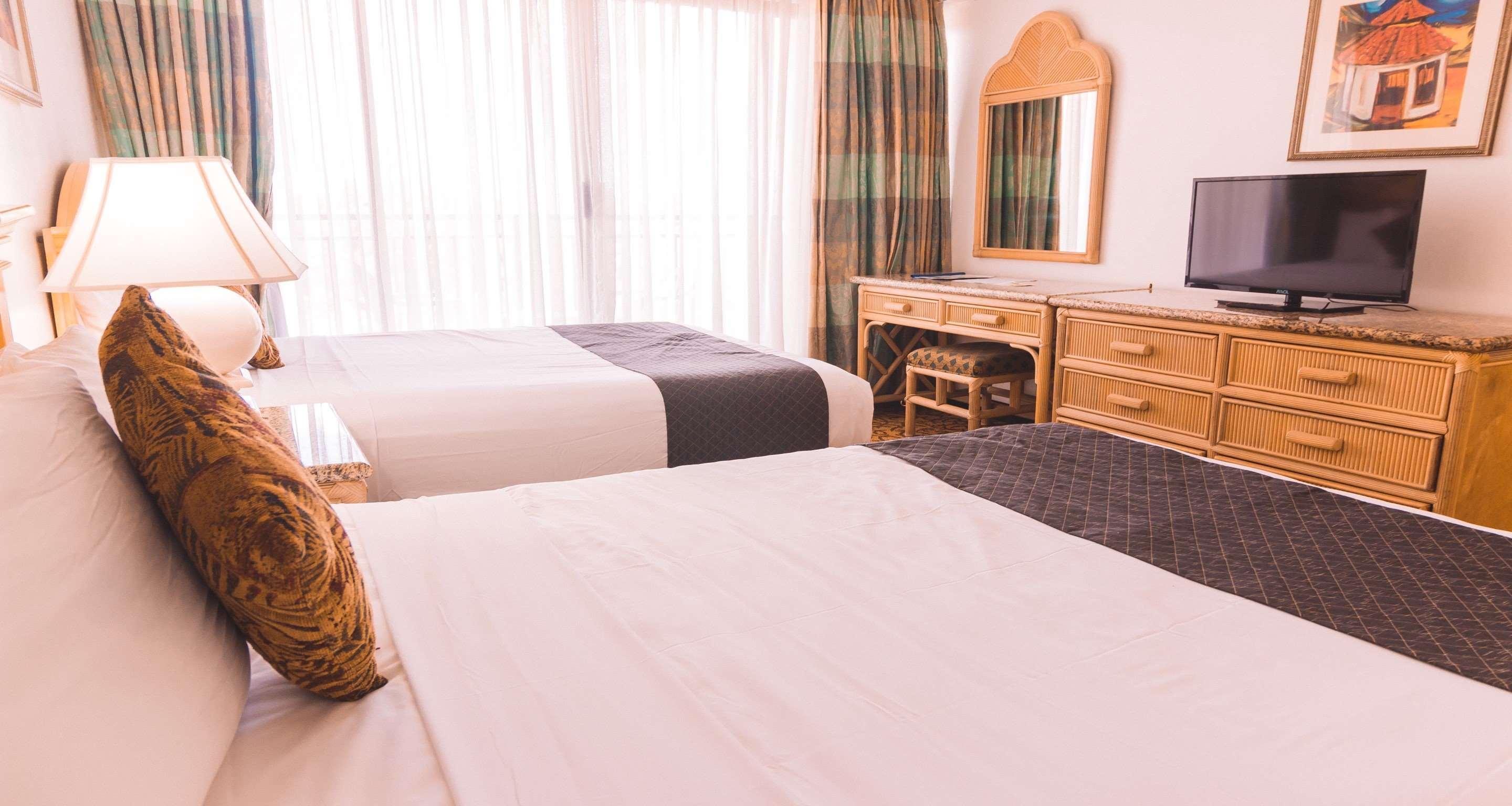 Best Western Plus Makassar Beach Exterior photo