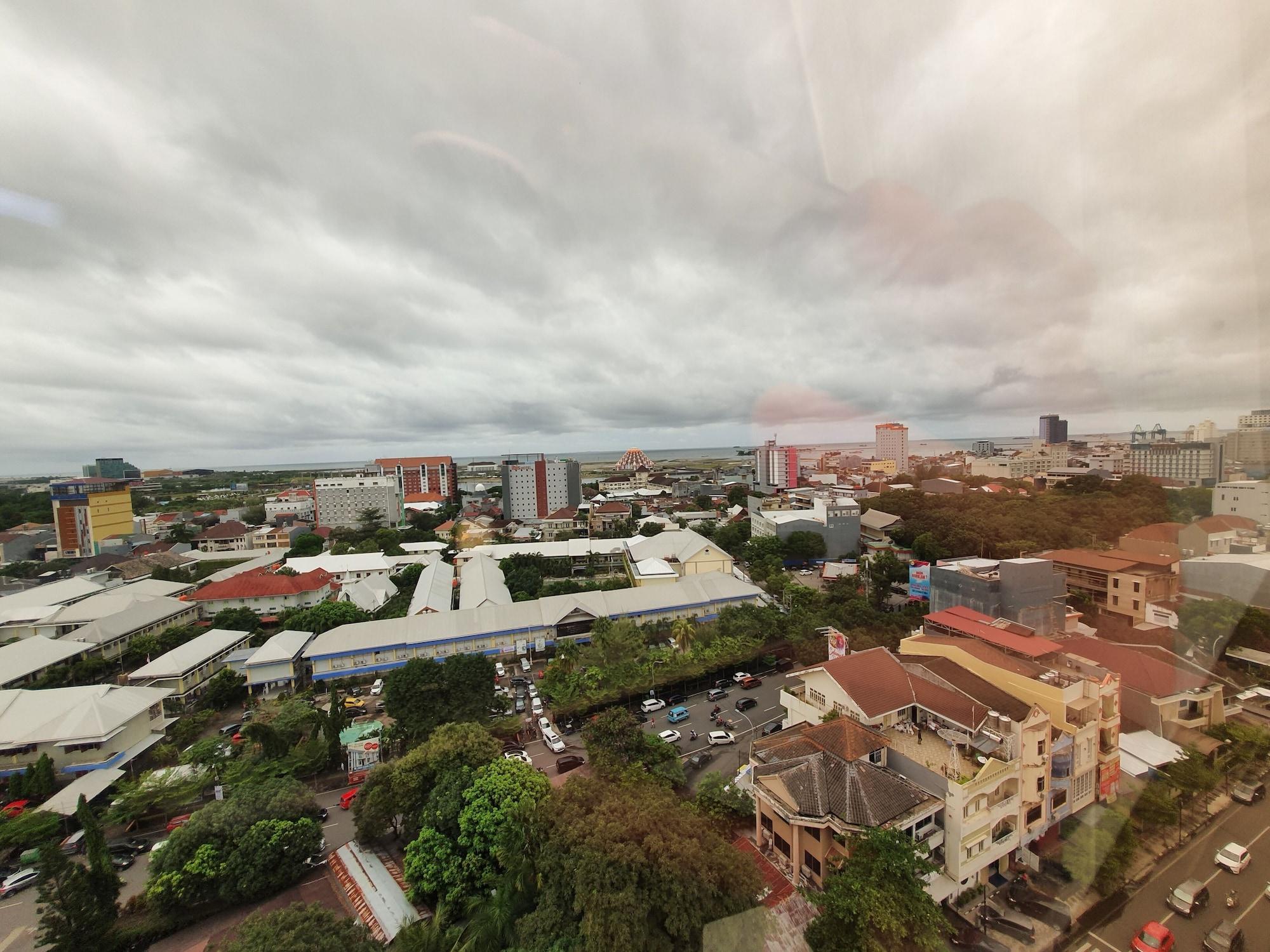 Best Western Plus Makassar Beach Exterior photo