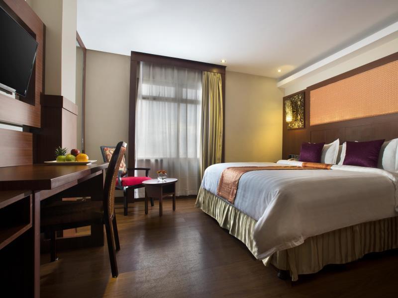 Best Western Plus Makassar Beach Exterior photo